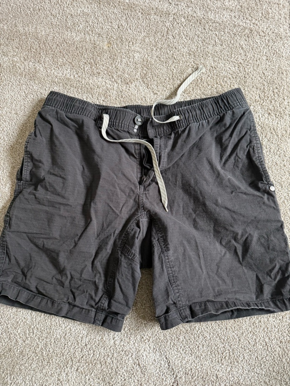 Vuori Ripstop Men's Gray size L Drawstring Casual Shorts